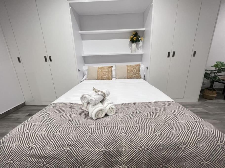 Living Colors Logrono Garaje Aire Wifi By Apartamentos Логроньо Екстериор снимка