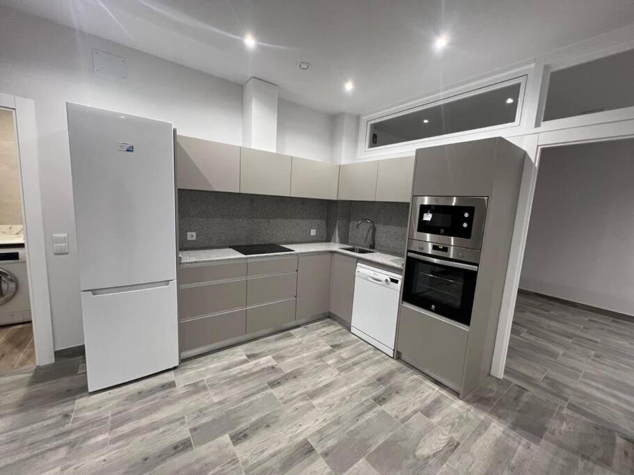 Living Colors Logrono Garaje Aire Wifi By Apartamentos Логроньо Екстериор снимка