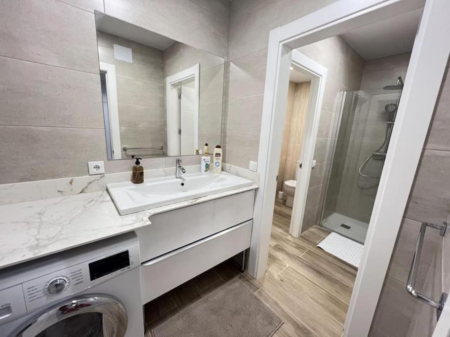 Living Colors Logrono Garaje Aire Wifi By Apartamentos Логроньо Екстериор снимка